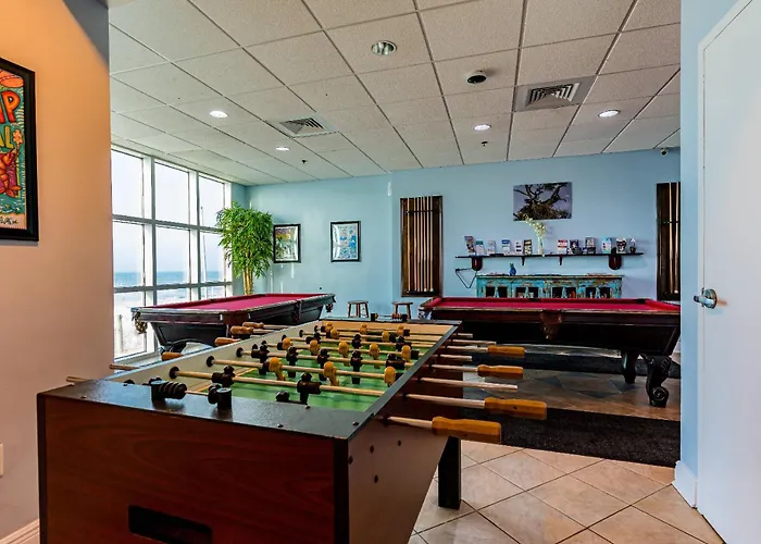 Crystal Shores West 605